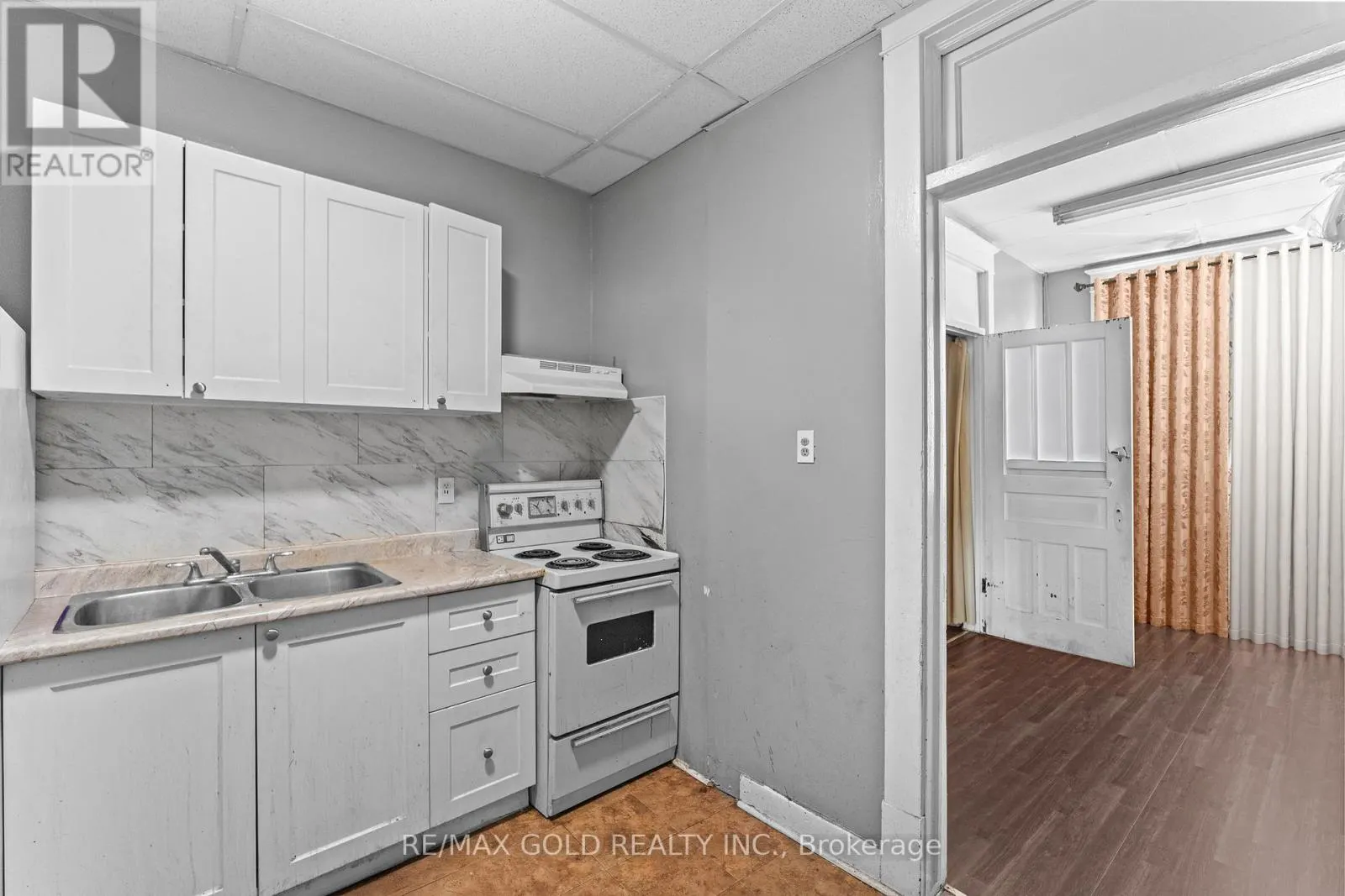 5899 MAIN STREET