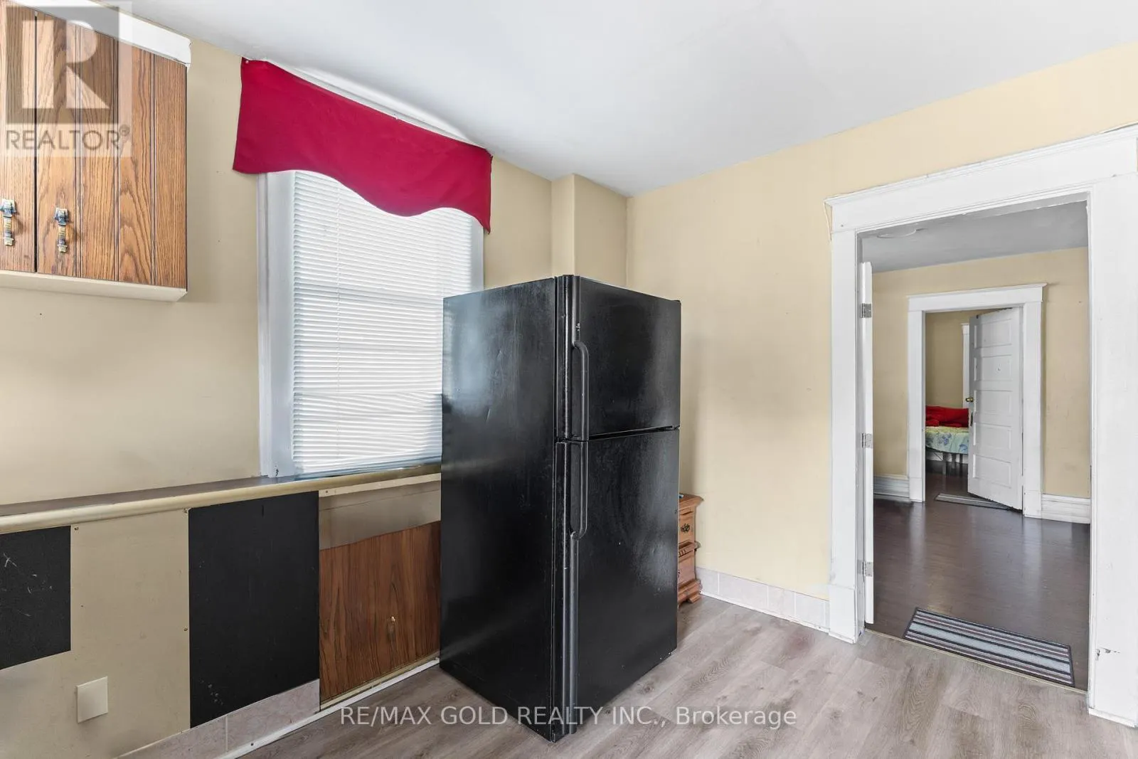 5899 MAIN STREET