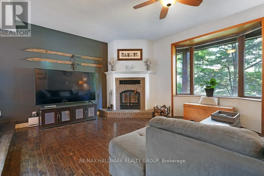 5498 EDGEWATER DRIVE