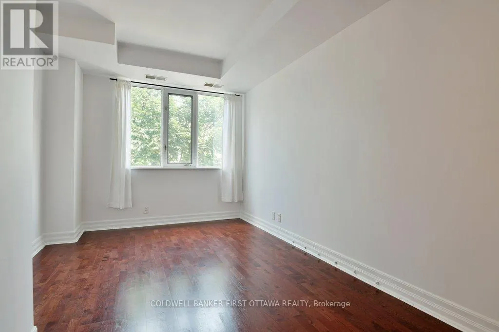307 - 320 MCLEOD STREET