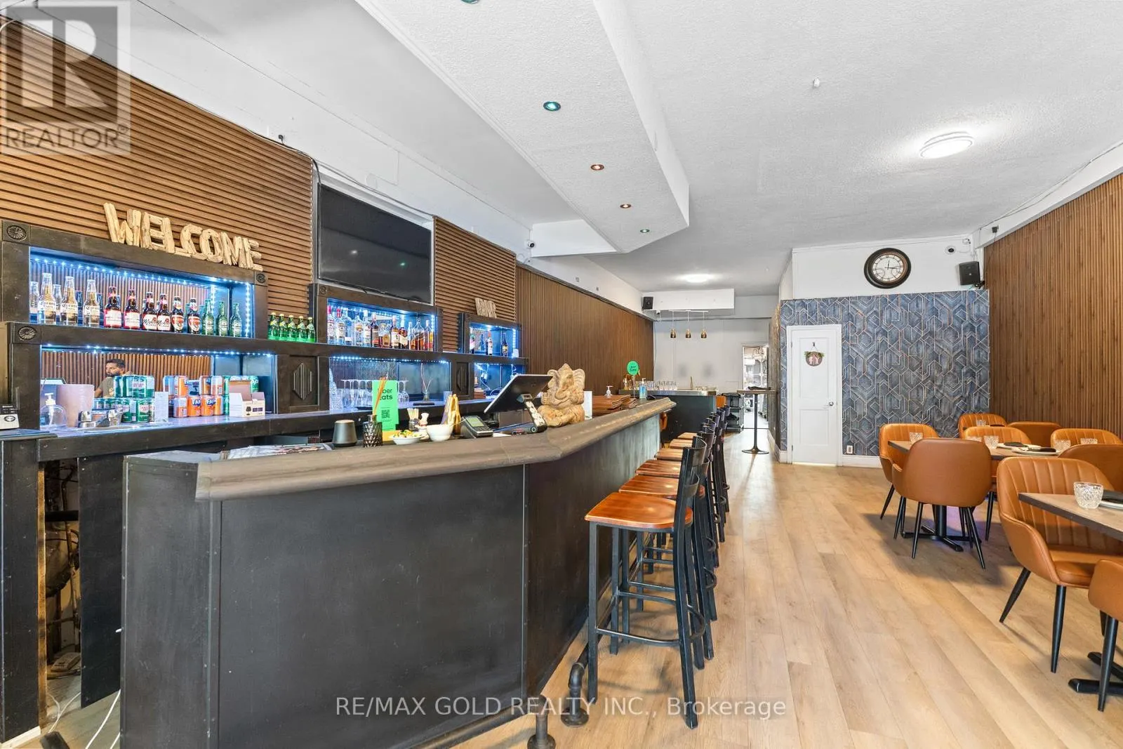 5899 MAIN STREET