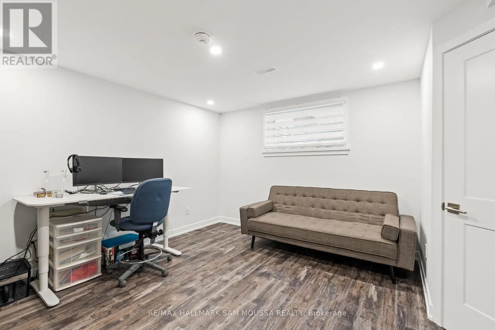 33 MAC BEATTIE DRIVE