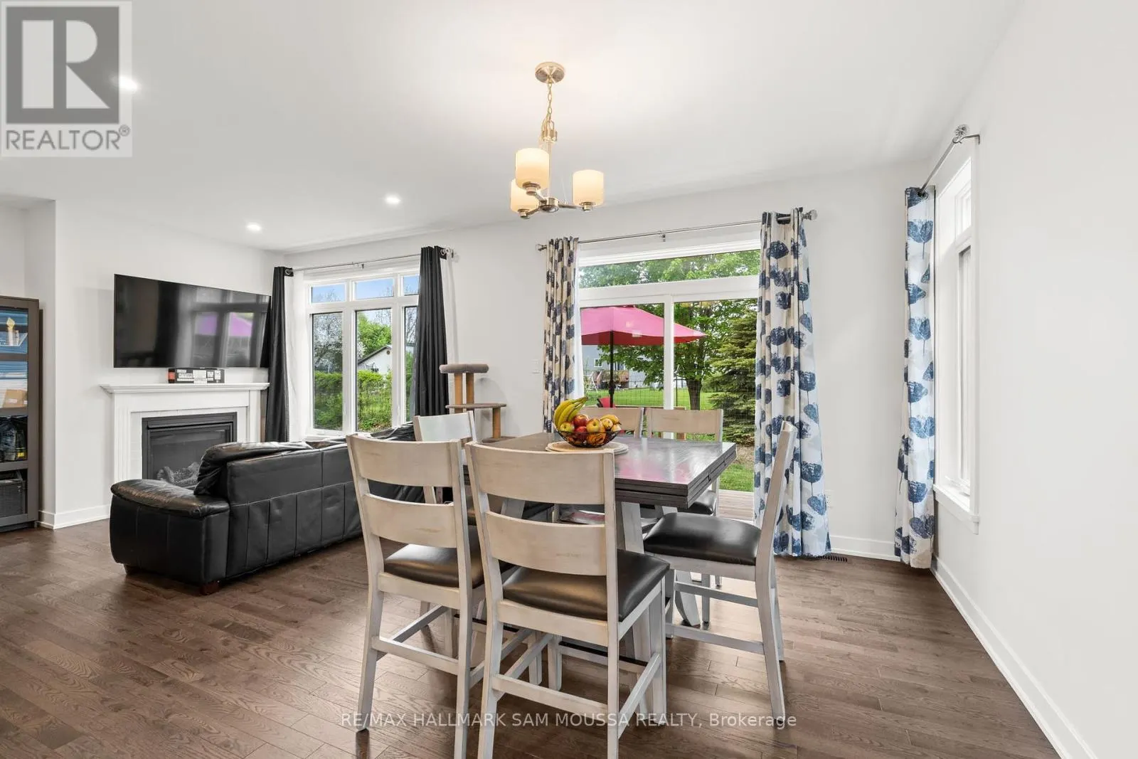 33 MAC BEATTIE DRIVE