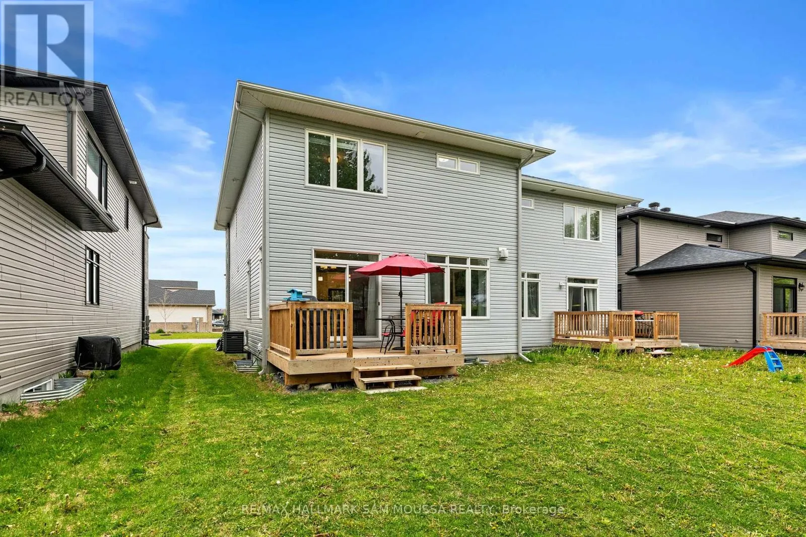 33 MAC BEATTIE DRIVE