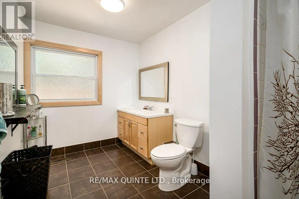 348 RIVER STREET W