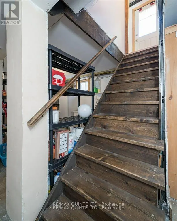 348 RIVER STREET W