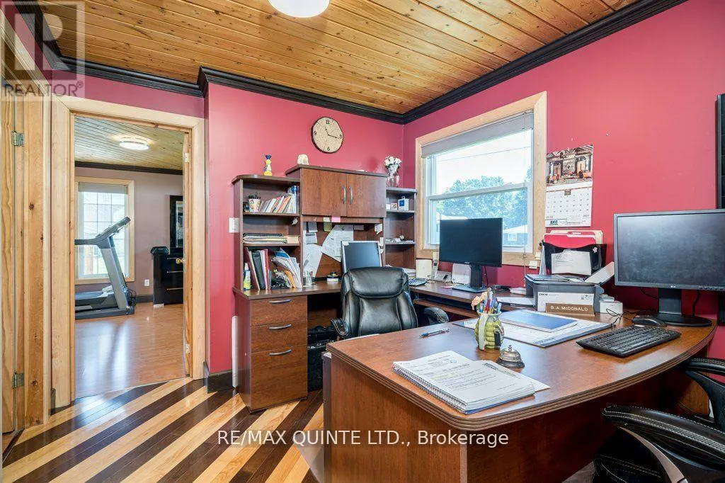 348 RIVER STREET W
