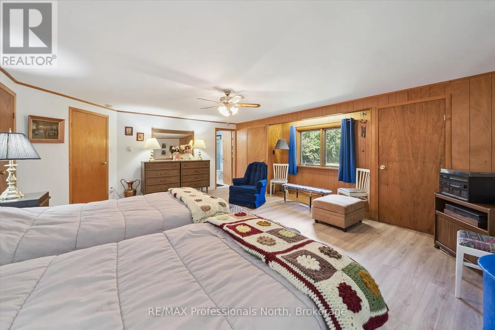 166 LAKEVIEW AVENUE