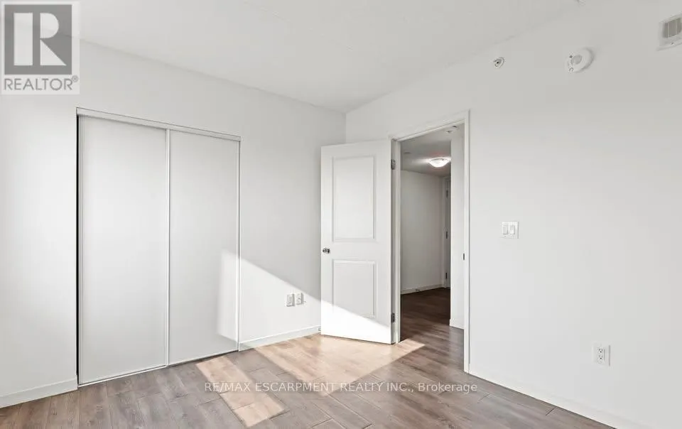 708 - 220 CANNON STREET E