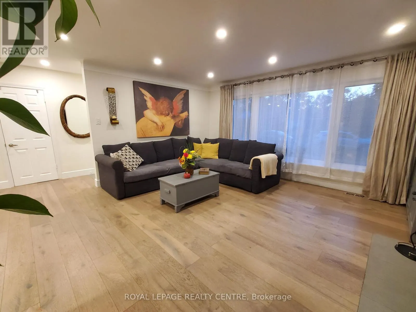 5 MOUNTAINVIEW DRIVE