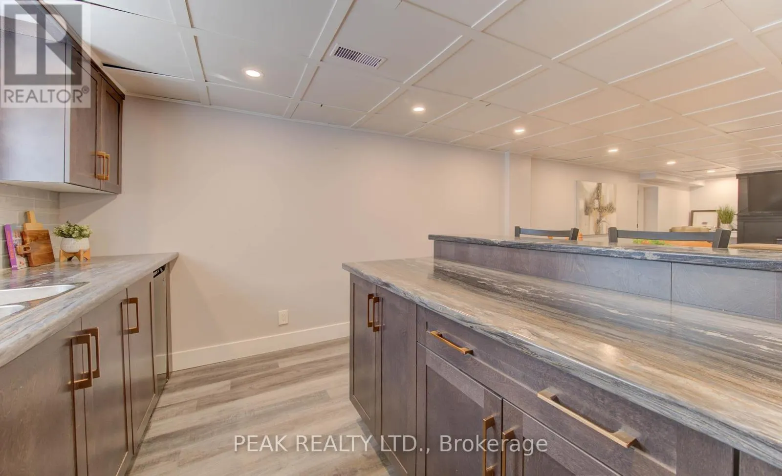 120 TRAFALGAR AVENUE