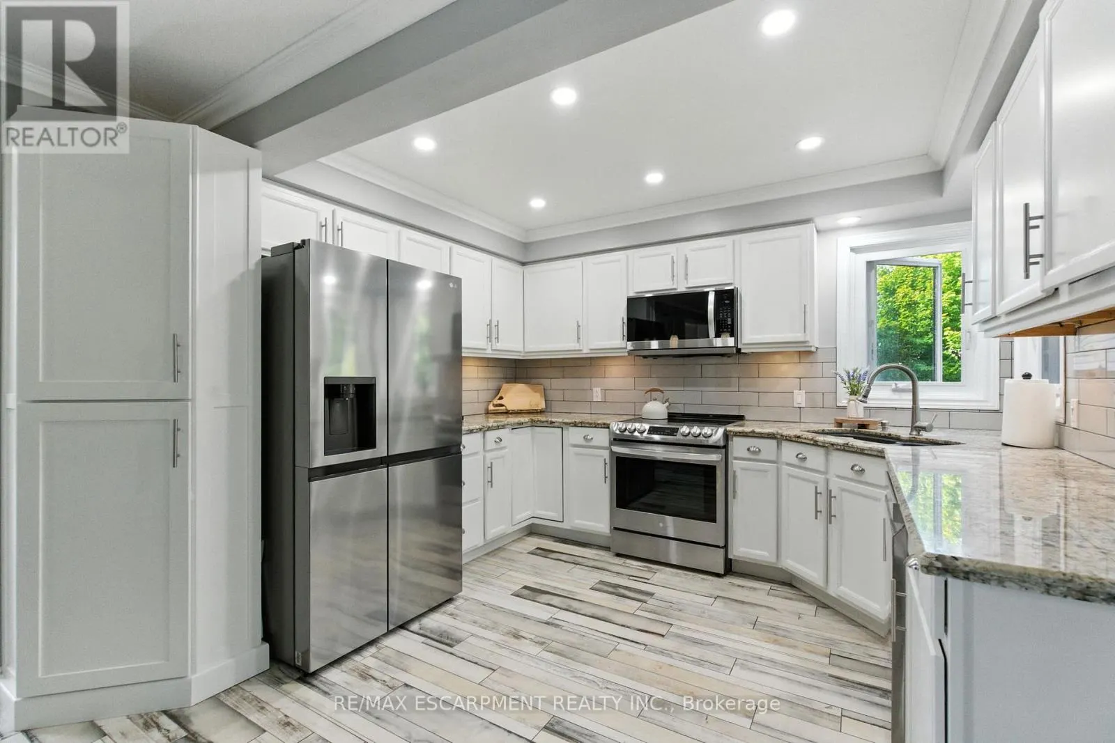 36 PINECREEK ROAD