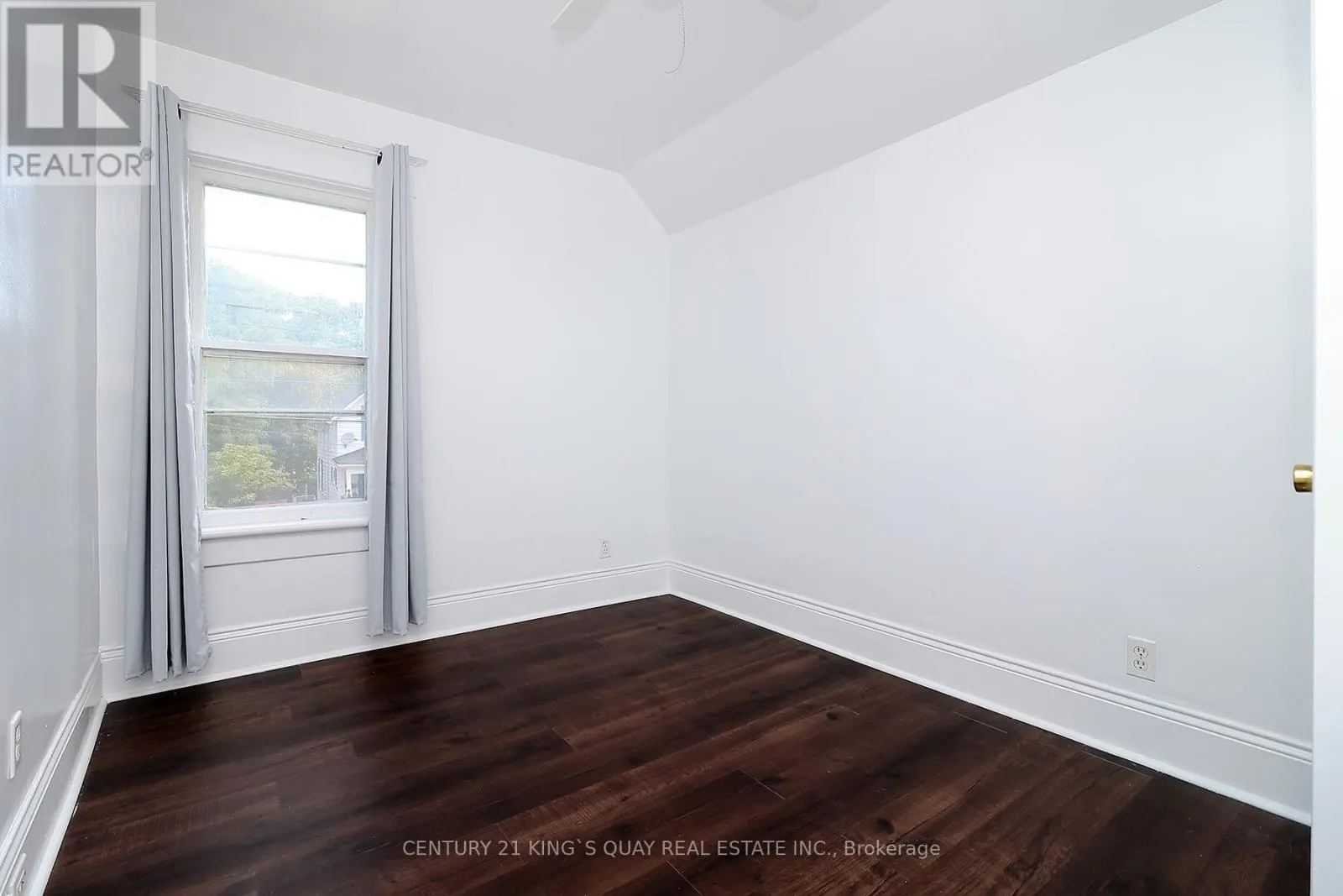 51 ALBERT STREET S