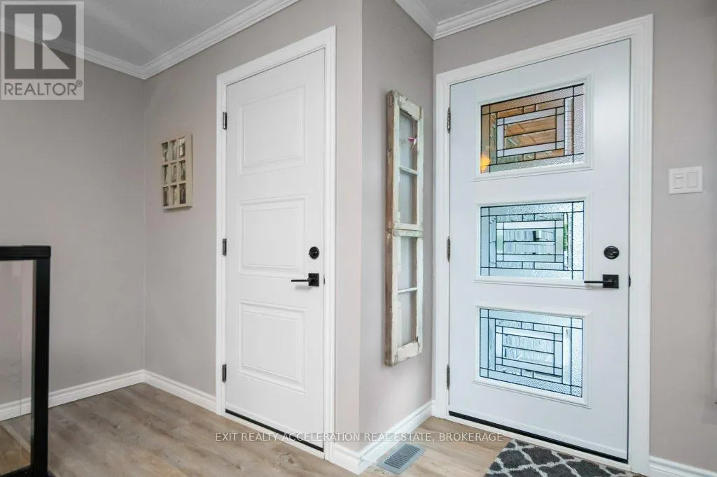 252 BRIDGE STREET W