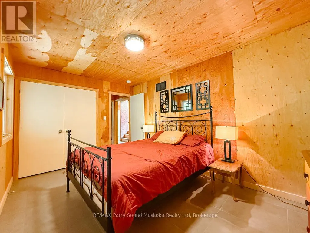 71 CROWN RETREATS ROAD