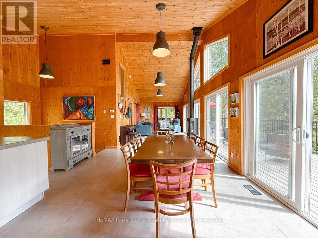 71 CROWN RETREATS ROAD