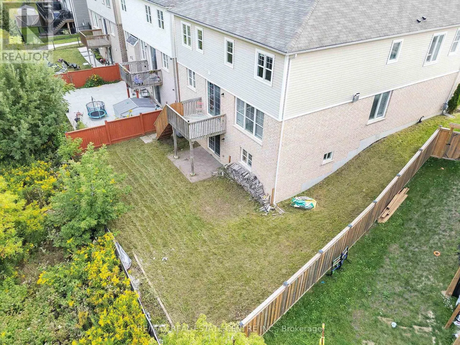 260 SHADY GLEN CRESCENT