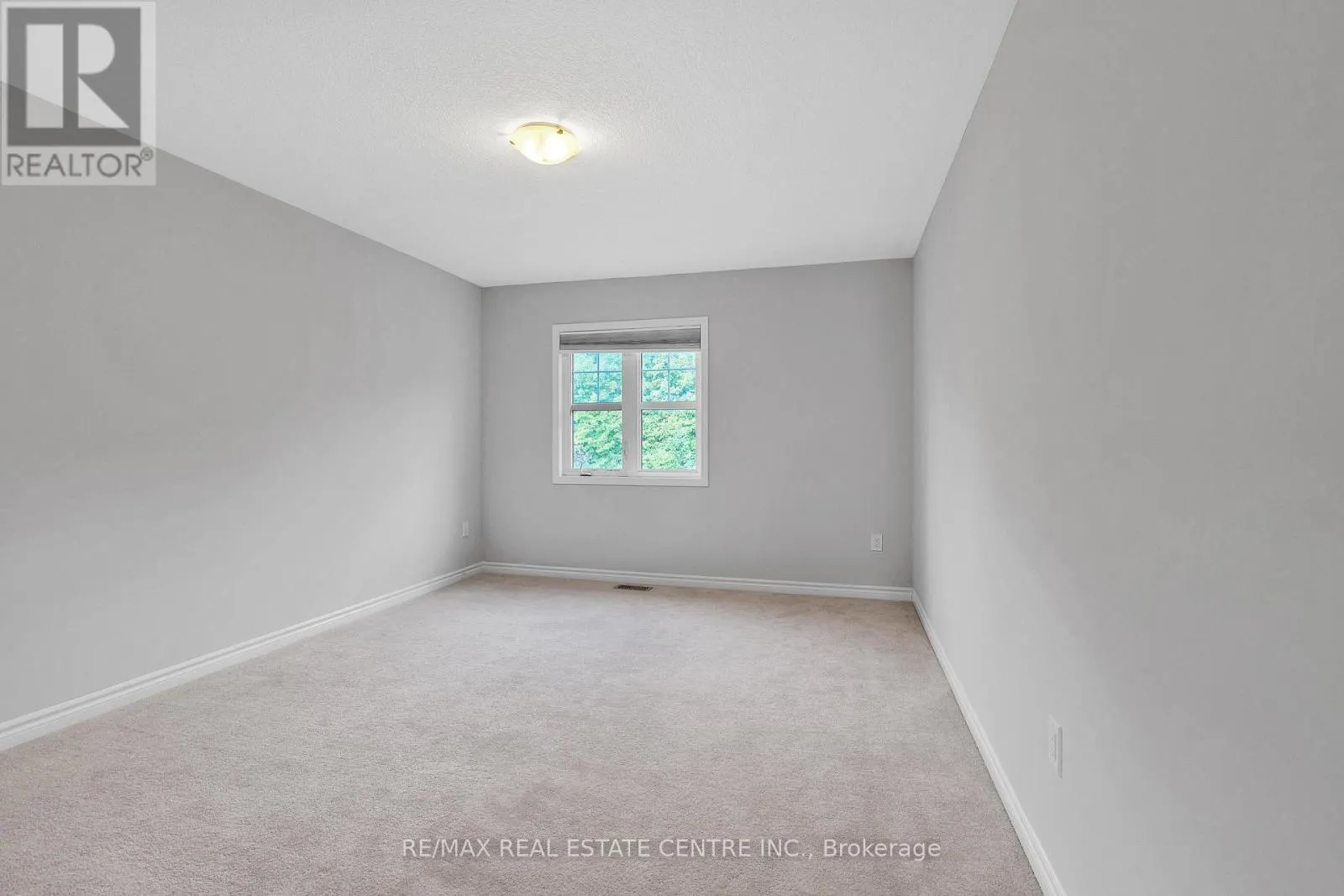 260 SHADY GLEN CRESCENT