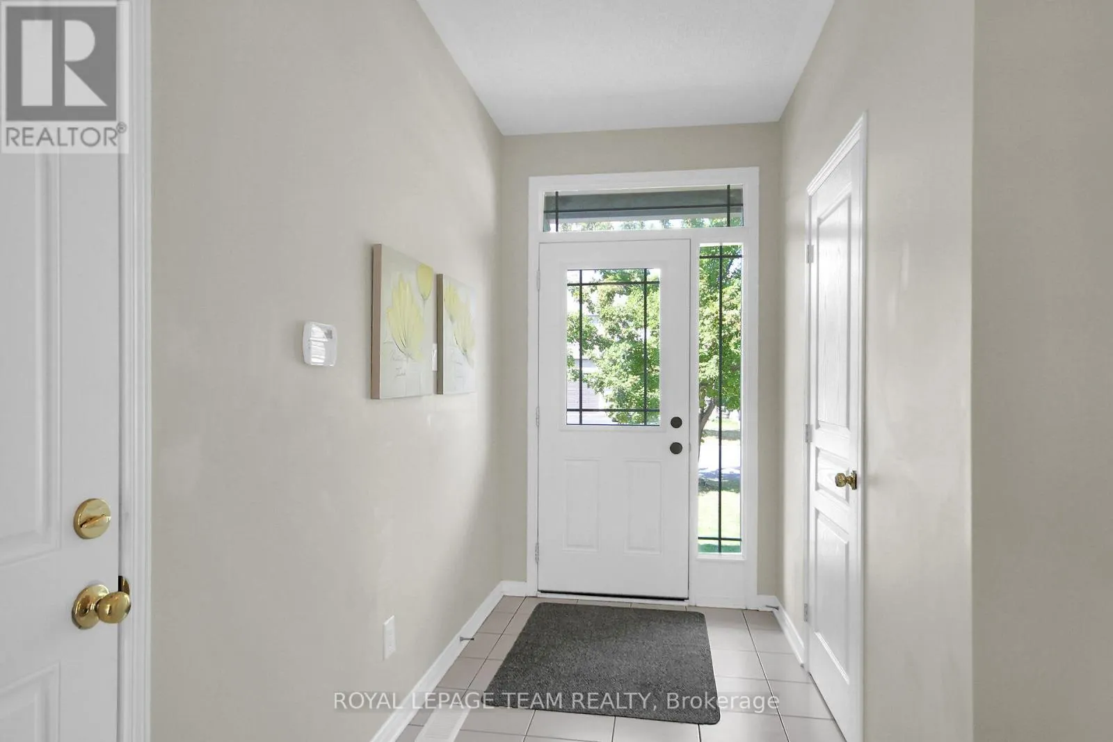 1464 CARRONBRIDGE CIRCLE