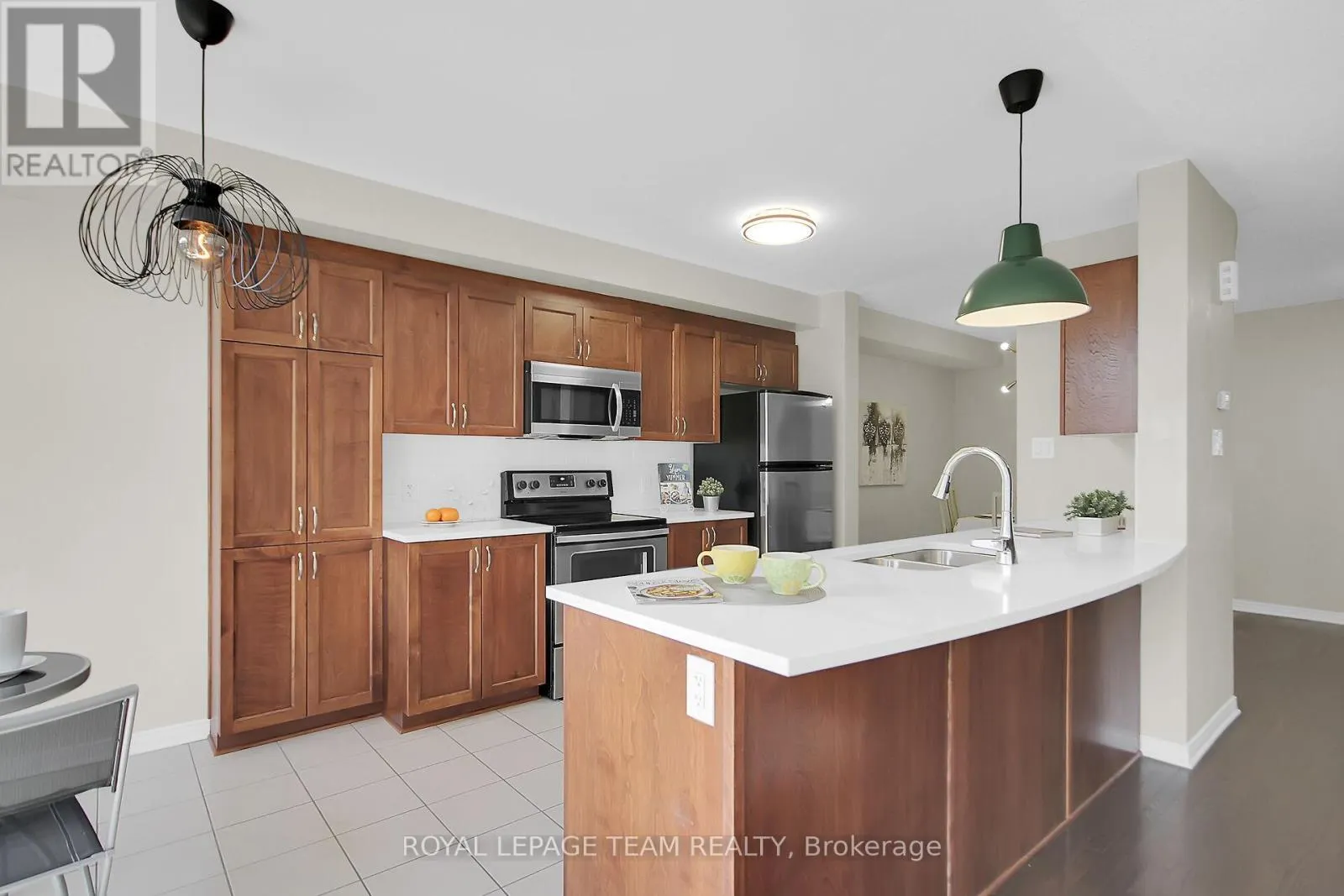 1464 CARRONBRIDGE CIRCLE