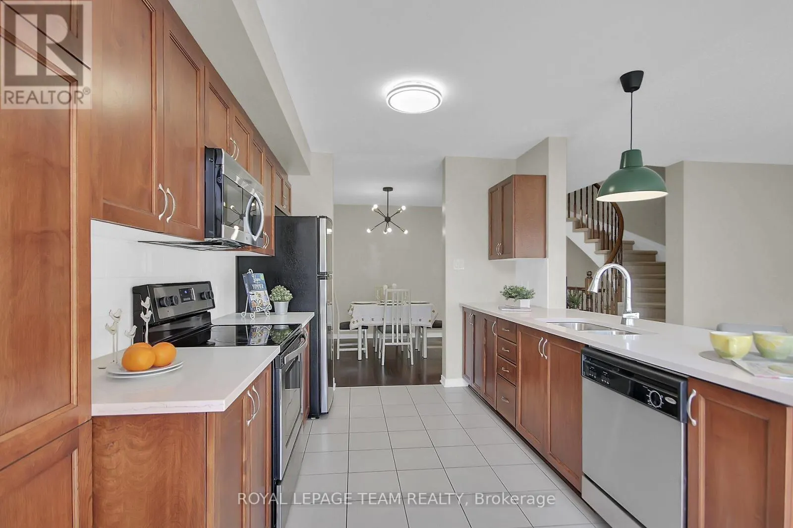1464 CARRONBRIDGE CIRCLE