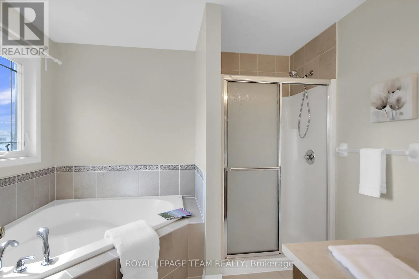 1464 CARRONBRIDGE CIRCLE