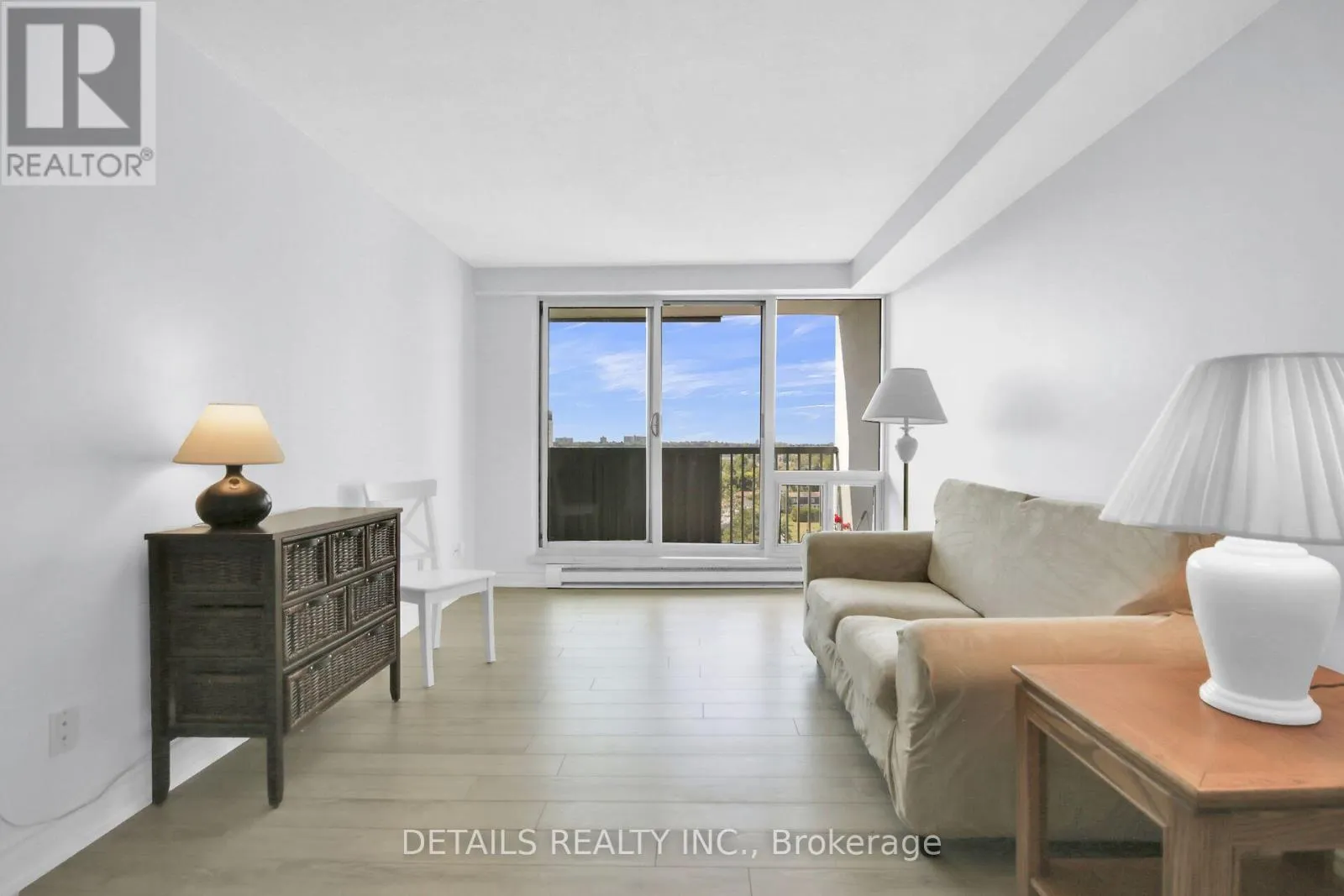 803 - 1380 PRINCE OF WALES DRIVE