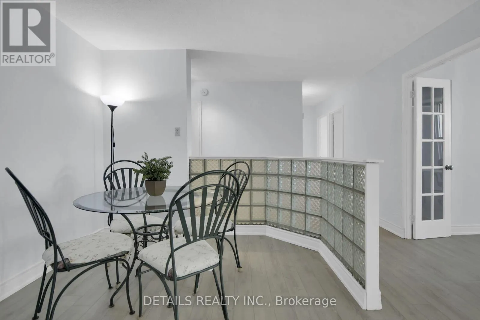 803 - 1380 PRINCE OF WALES DRIVE