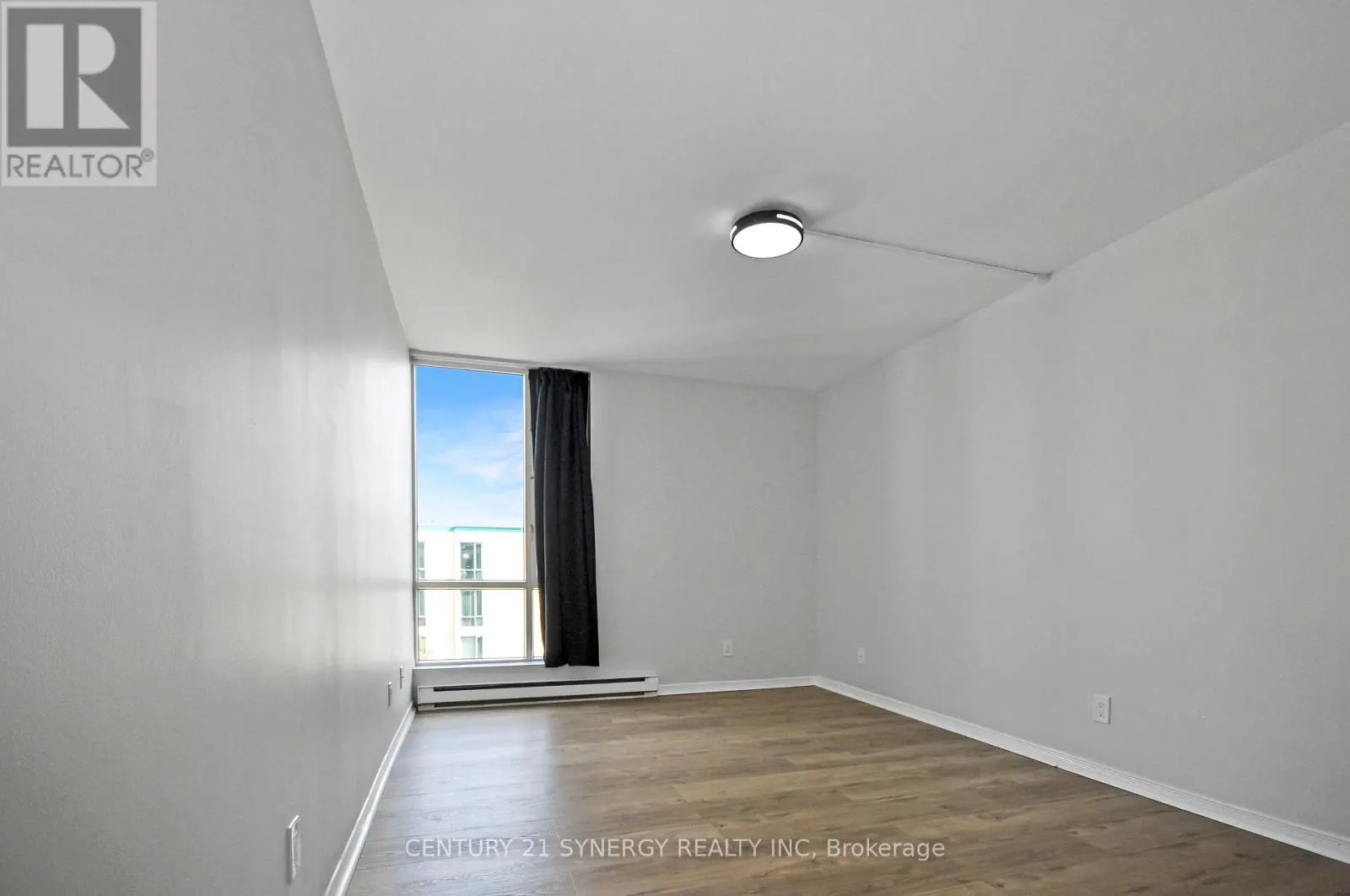 505 - 330 CENTRUM BOULEVARD