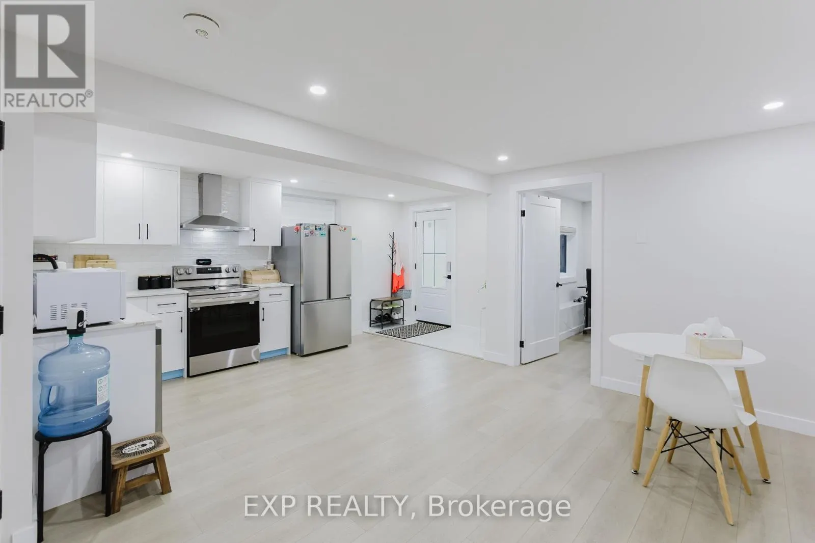 4556 KELLY FARM DRIVE