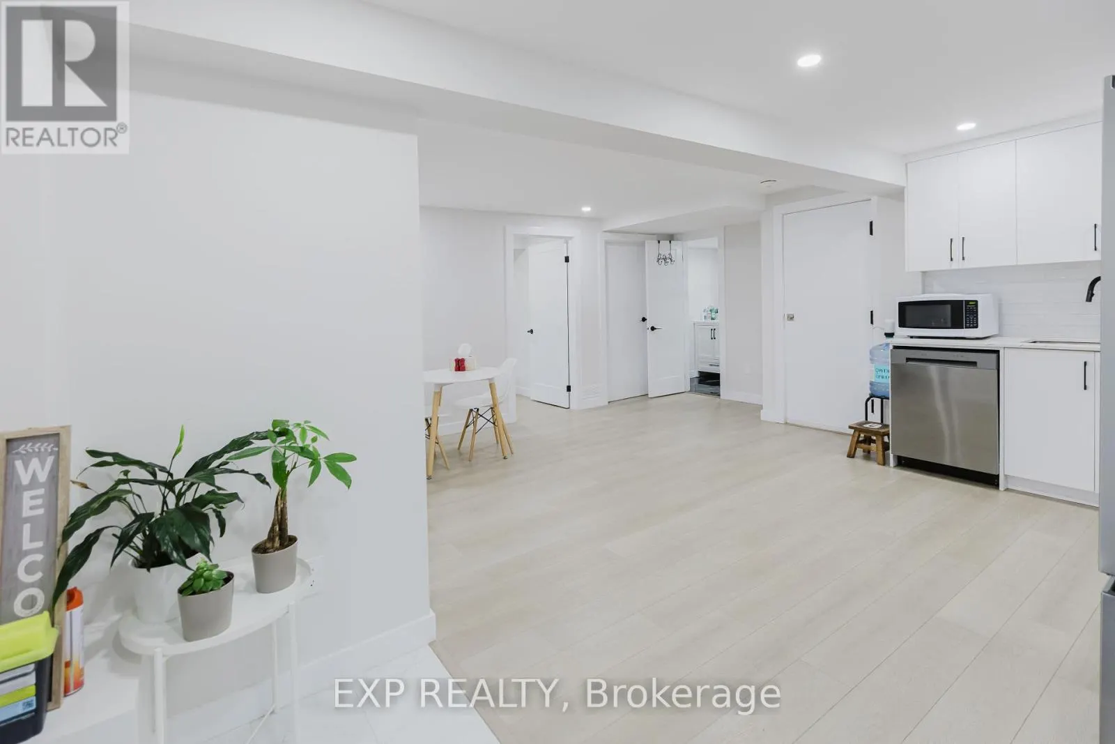 4556 KELLY FARM DRIVE
