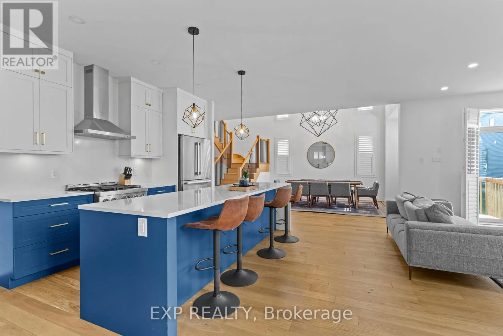 4556 KELLY FARM DRIVE