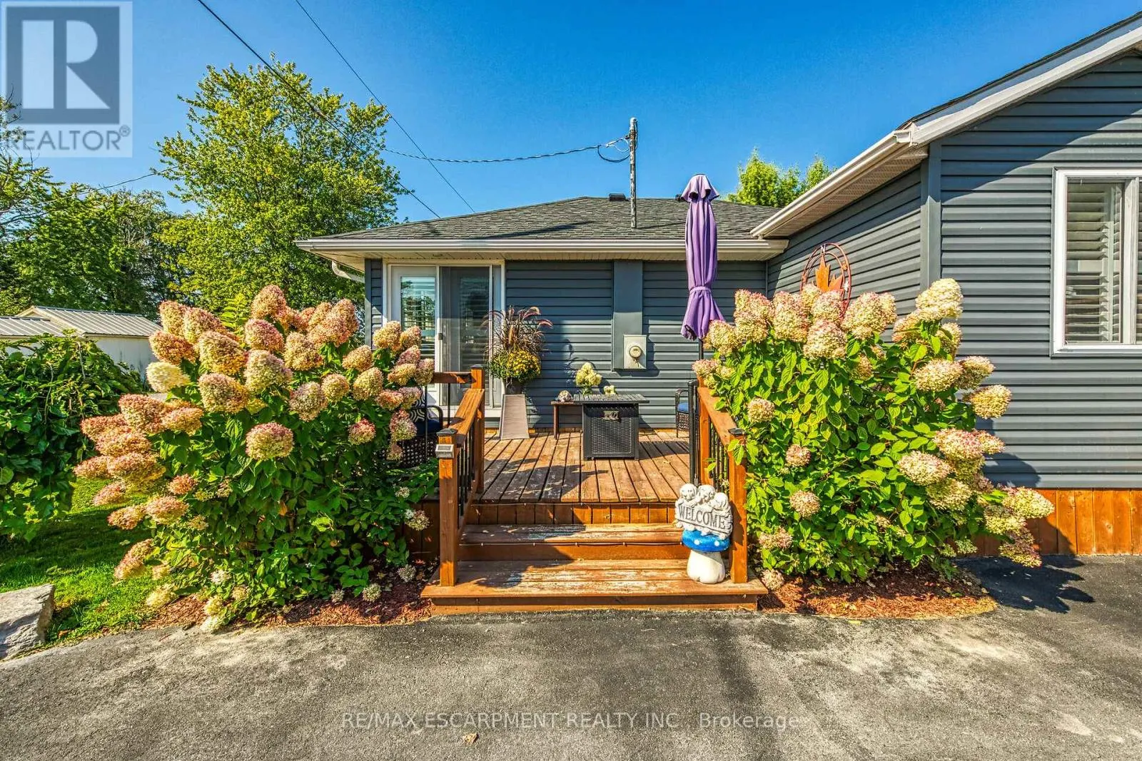 2011 LAKESHORE ROAD