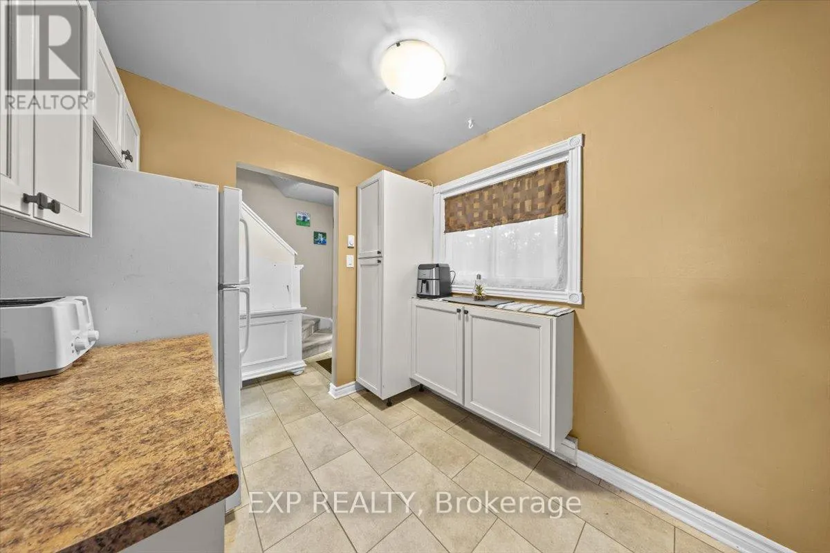 3166 STOCKTON DRIVE