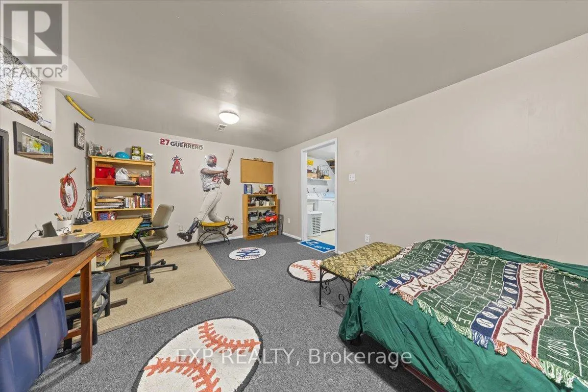 3166 STOCKTON DRIVE