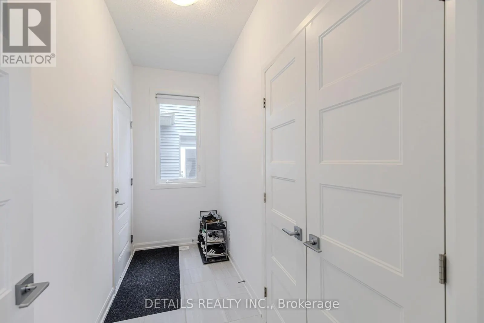 372 STERLING AVENUE