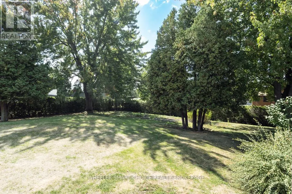 15206 COLONIAL DRIVE