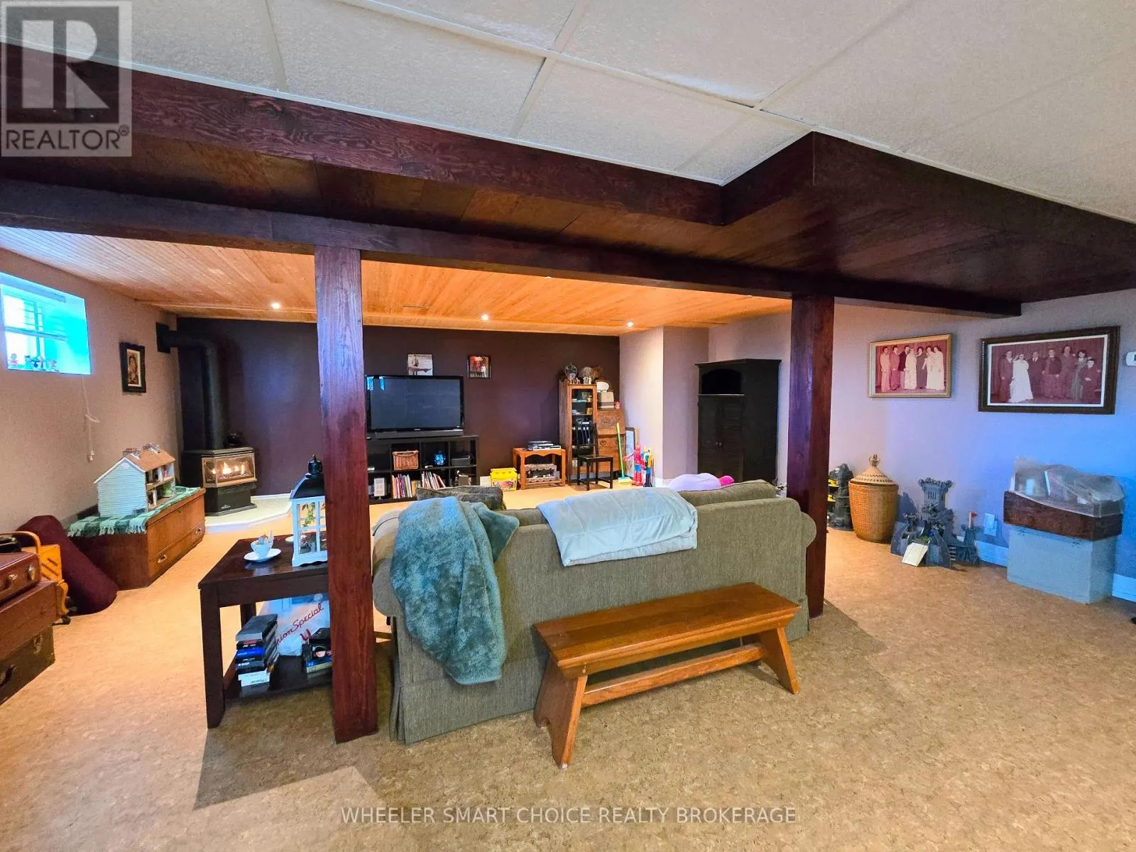 15206 COLONIAL DRIVE