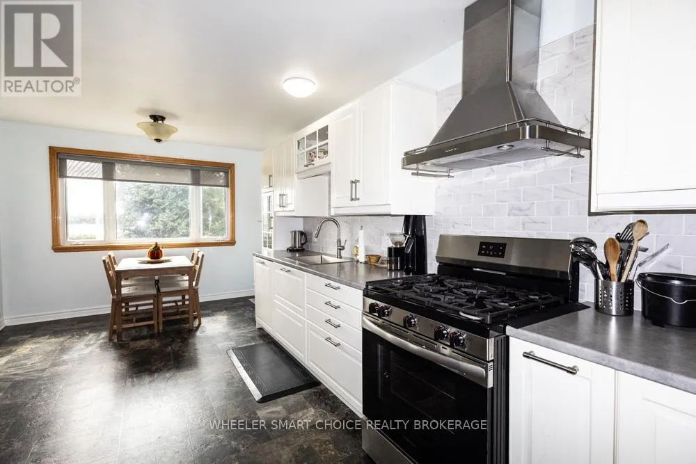 15206 COLONIAL DRIVE