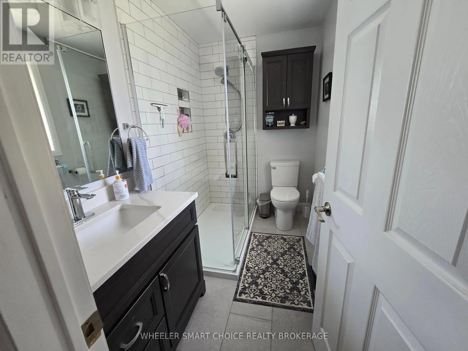 15206 COLONIAL DRIVE