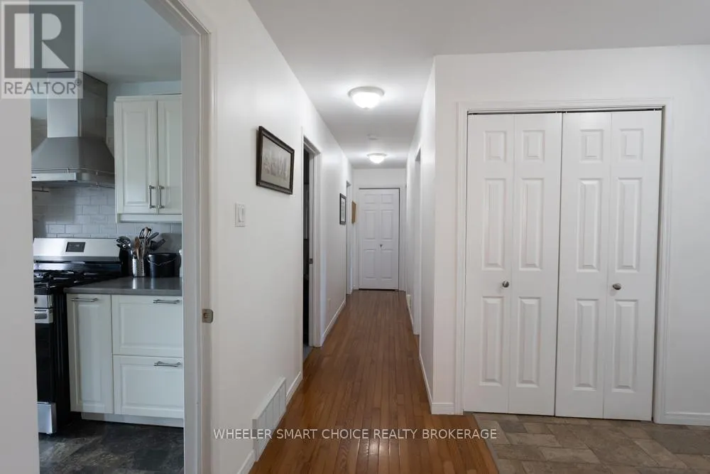 15206 COLONIAL DRIVE