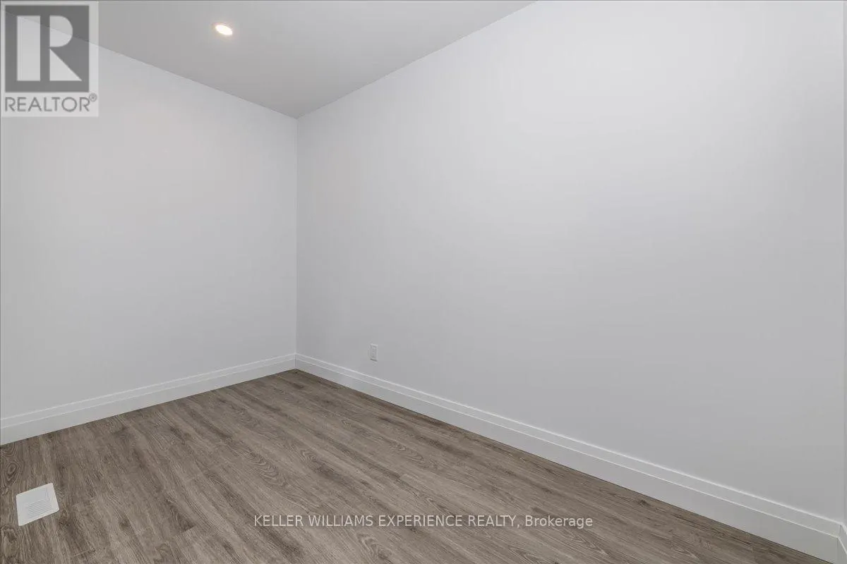 145 PINE STREET W
