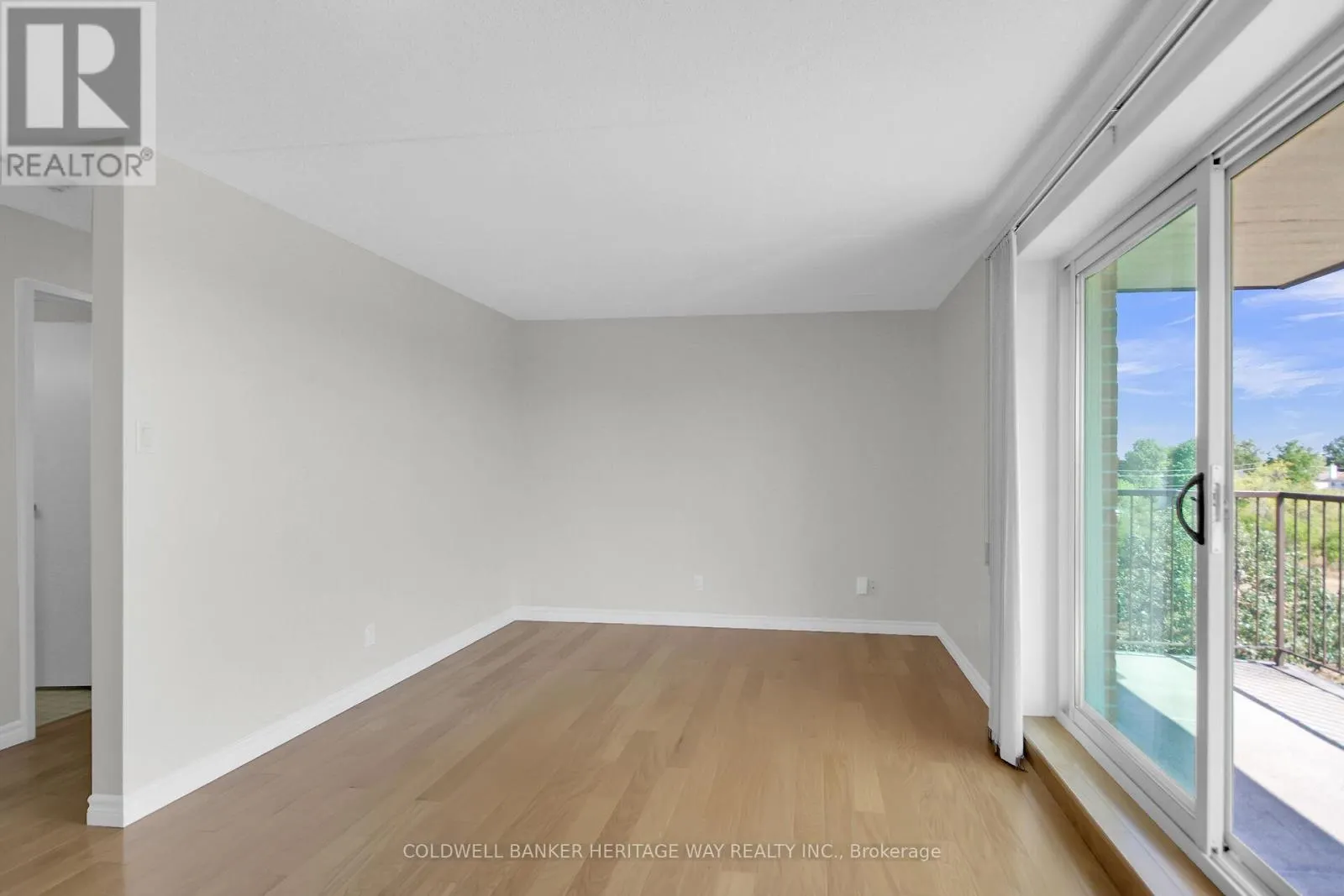 405 - 206 WOODWARD STREET