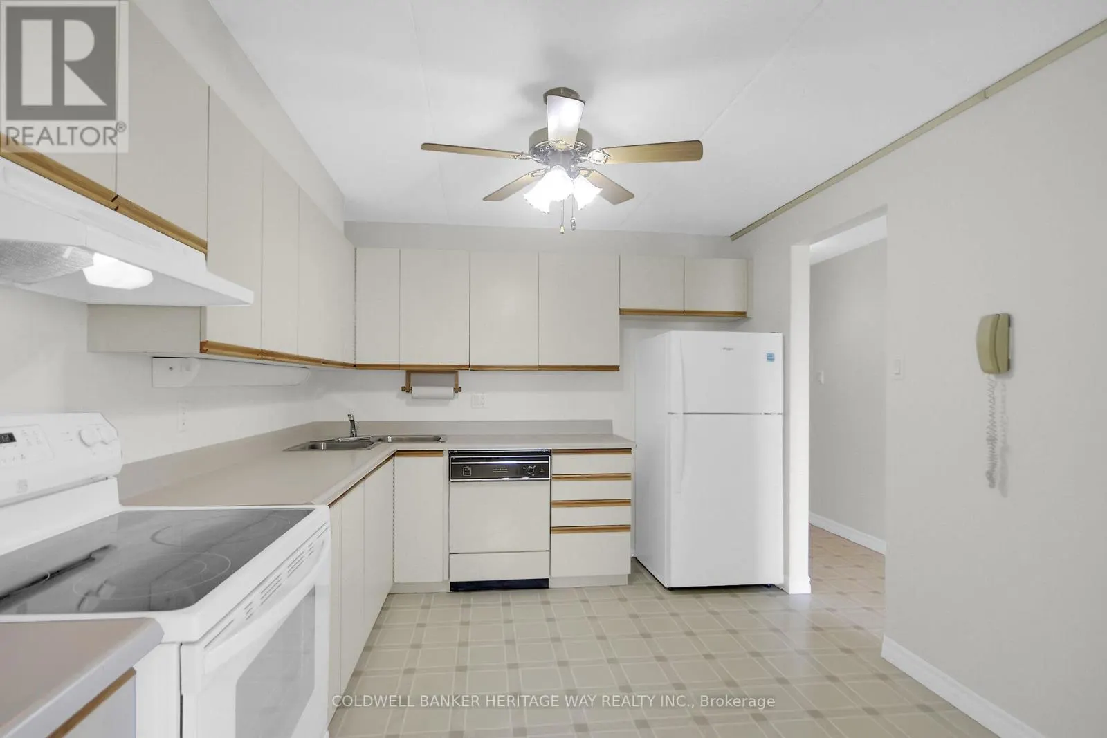 405 - 206 WOODWARD STREET