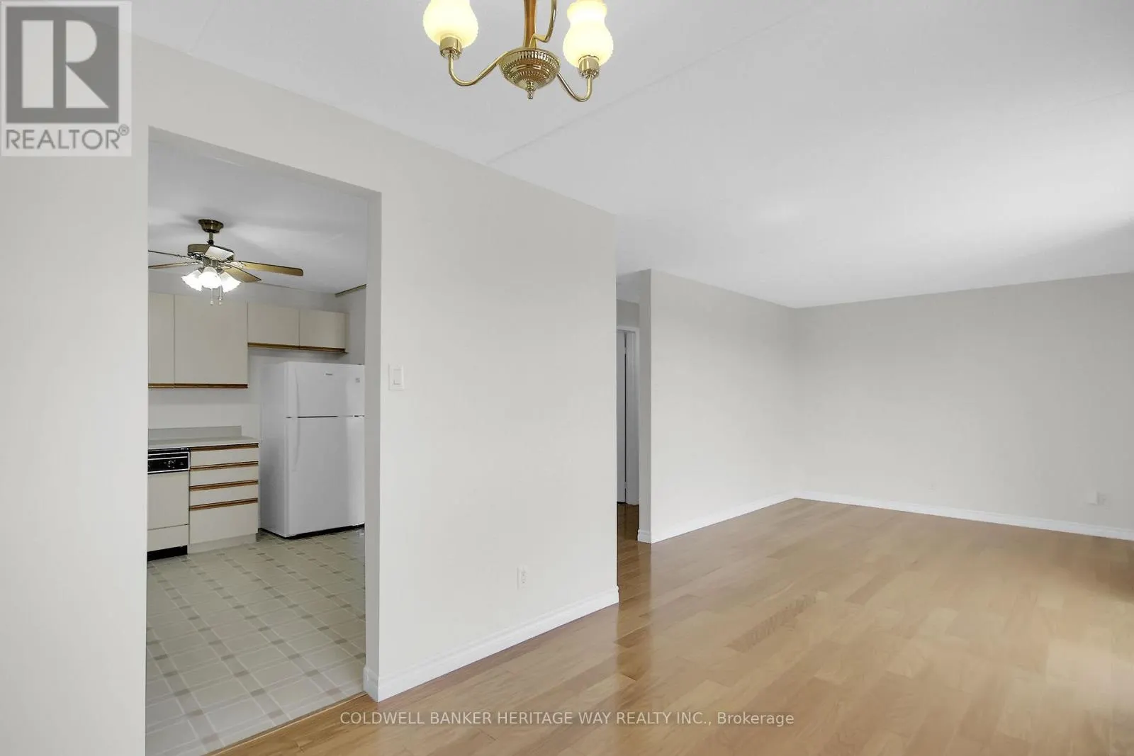 405 - 206 WOODWARD STREET
