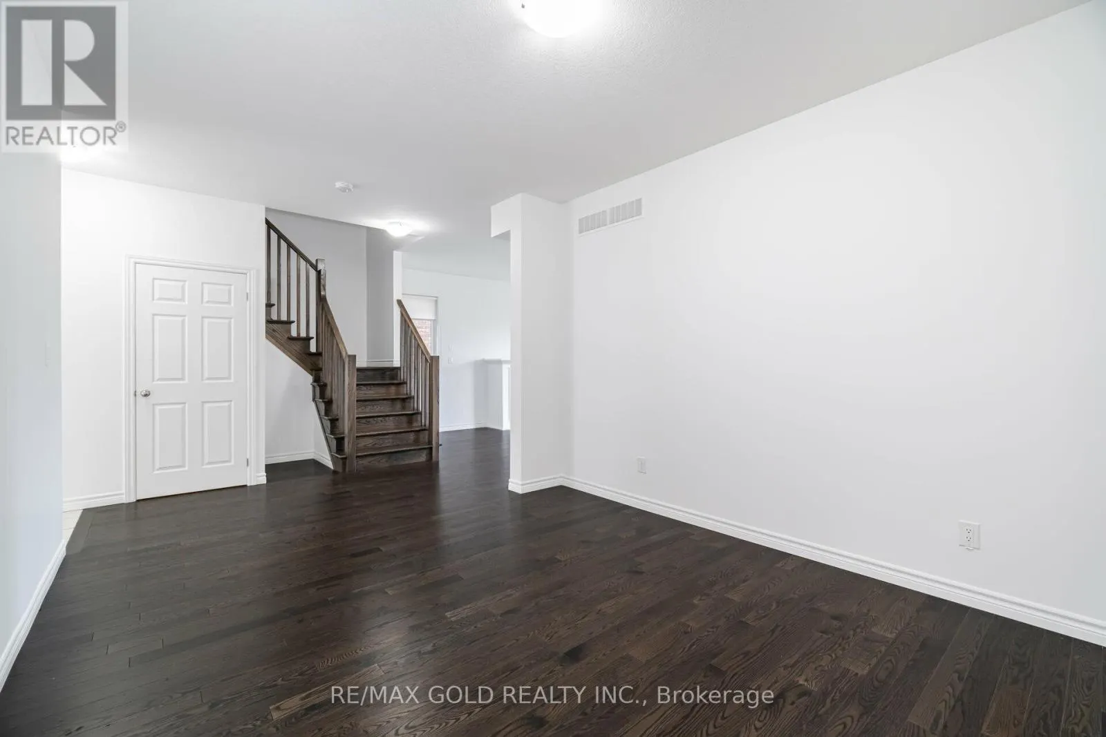 46 BEAUCHAMP DRIVE