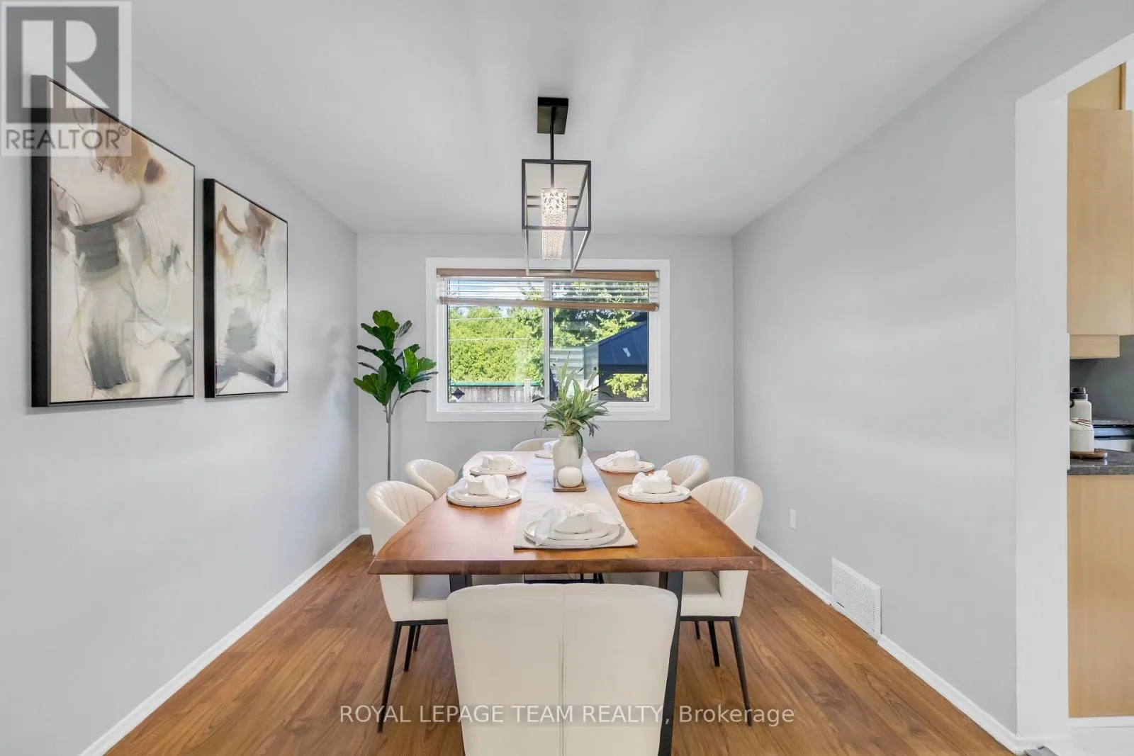 2 BROOKHAVEN COURT