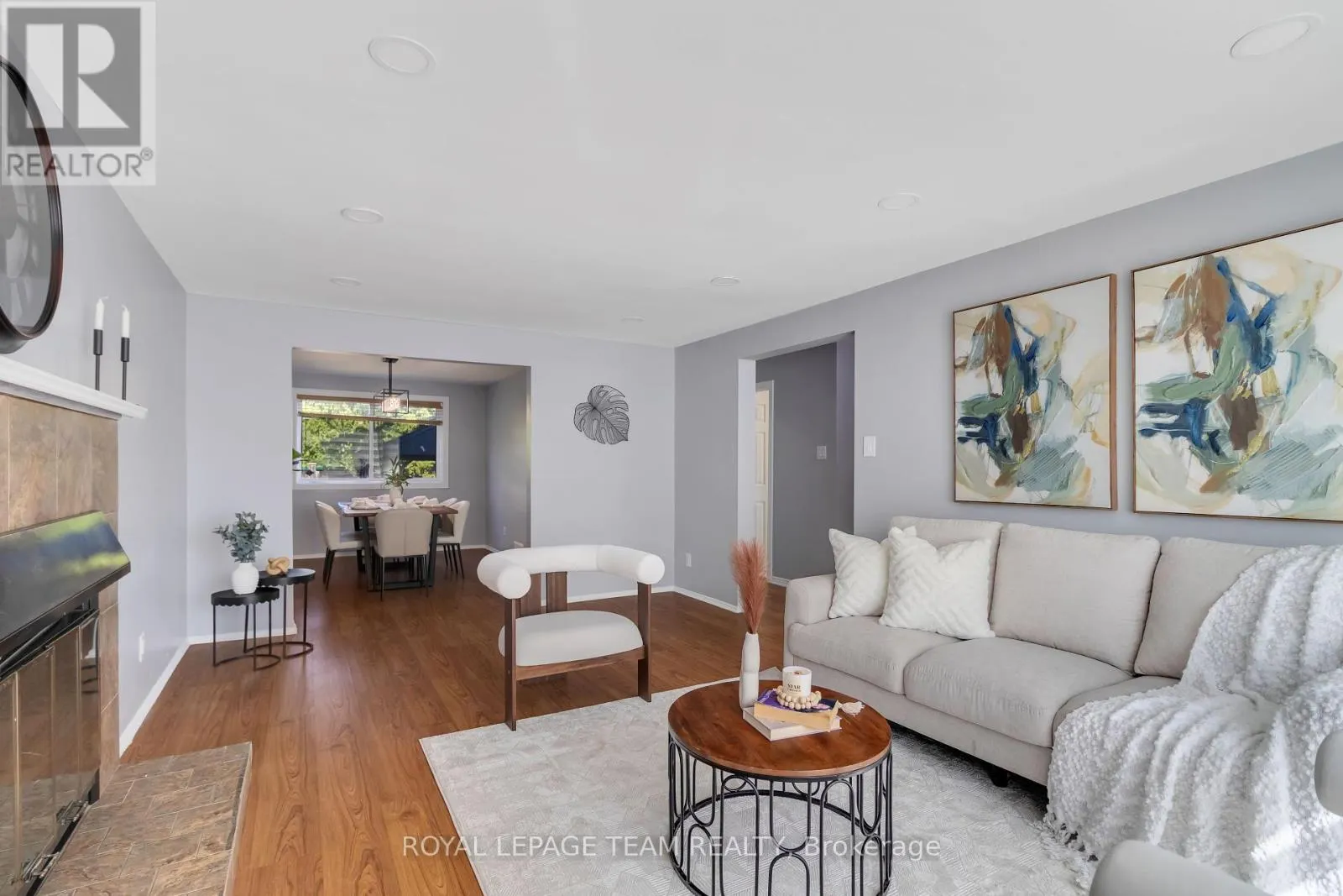 2 BROOKHAVEN COURT
