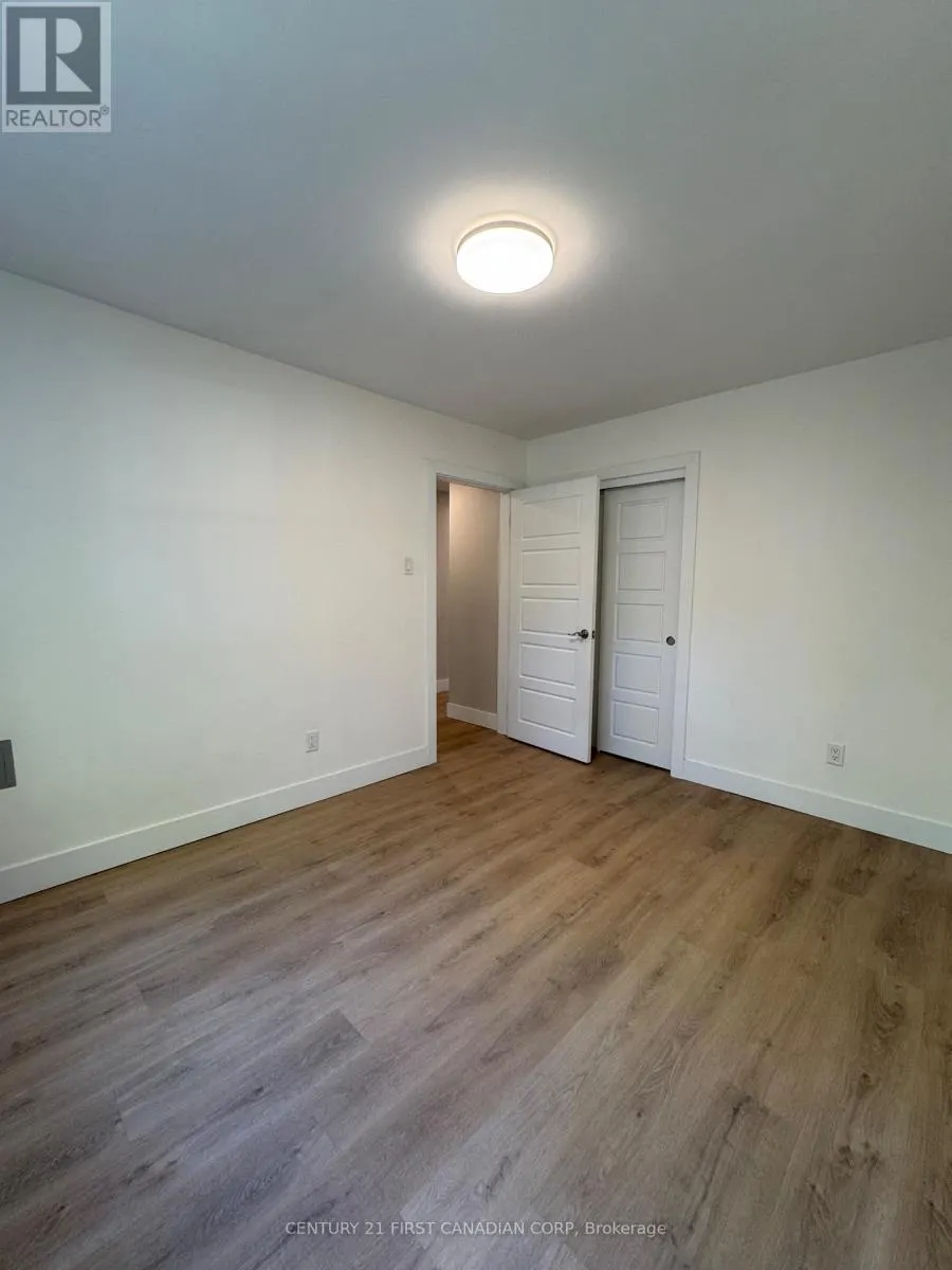 323 - 75 HIGH STREET, #323