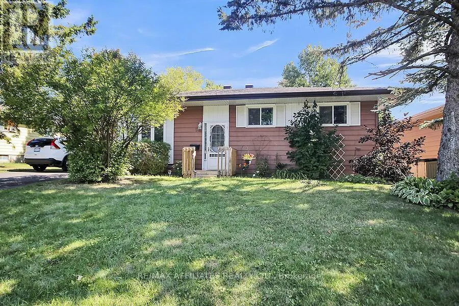 52 LAURIE COURT